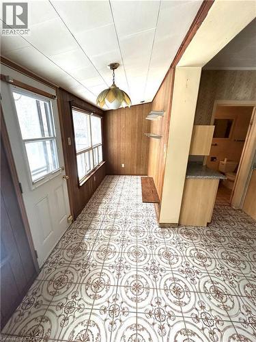 107 Cathcart Street, Hamilton, ON - Indoor Photo Showing Other Room