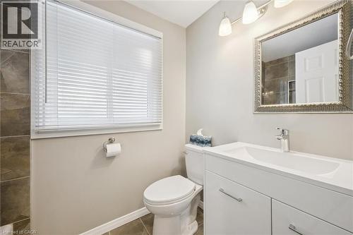 126 Queen Street E, Cambridge, ON - Indoor Photo Showing Bathroom
