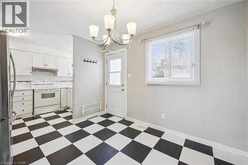 126 Queen Street E, Cambridge, ON - Indoor Photo Showing Kitchen