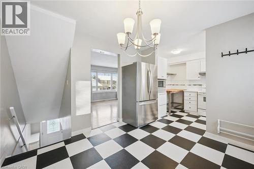 126 Queen Street E, Cambridge, ON - Indoor