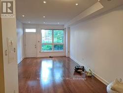 24 - 17 POWERHOUSE STREET  Toronto, ON M6H 0C5