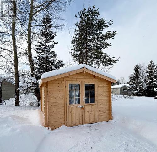 20 Second Avenue, Pasadena, NL - Outdoor