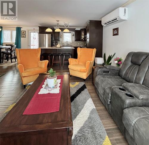 20 Second Avenue, Pasadena, NL - Indoor Photo Showing Living Room