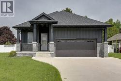 41 Sleepy Meadow DRIVE Blenheim, ON N0P 1A0