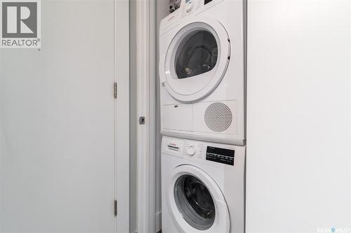 418 C Avenue S, Saskatoon, SK - Indoor Photo Showing Laundry Room