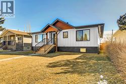 3224 24A Street SW  Calgary, AB T3E 1W7