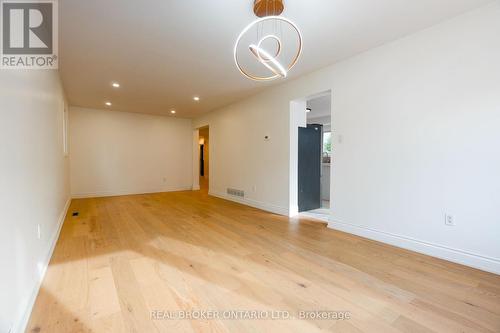 4326 Waterford Crescent, Mississauga, ON - Indoor Photo Showing Other Room