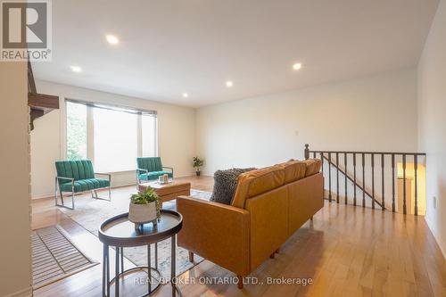 4326 Waterford Crescent, Mississauga, ON - Indoor