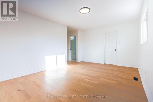 4326 Waterford Crescent, Mississauga, ON - Indoor Photo Showing Other Room