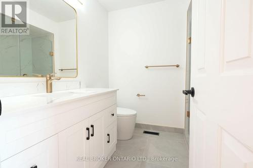 4326 Waterford Crescent, Mississauga, ON - Indoor Photo Showing Bathroom