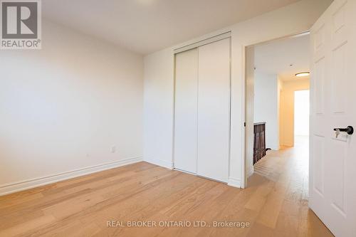 4326 Waterford Crescent, Mississauga, ON - Indoor Photo Showing Other Room