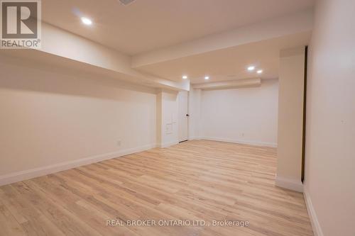 4326 Waterford Crescent, Mississauga, ON - Indoor Photo Showing Other Room