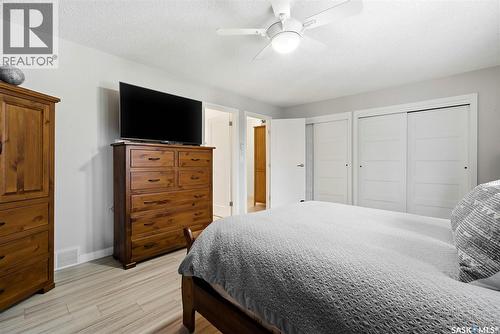 198 Plainsview Drive, Regina, SK - Indoor Photo Showing Bedroom