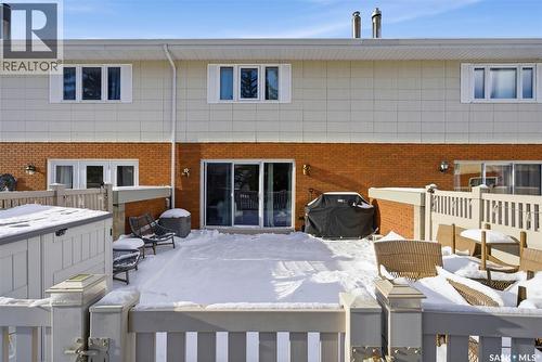 198 Plainsview Drive, Regina, SK - Outdoor With Exterior
