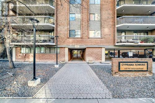 604, 537 14 Avenue Sw, Calgary, AB - Outdoor With Balcony