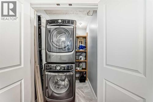 604, 537 14 Avenue Sw, Calgary, AB - Indoor Photo Showing Laundry Room