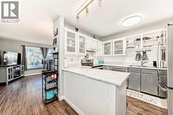 Your kitchen featuring new appliances (with transferable extended warranty) - 