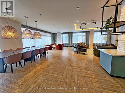 1902 - 2495 Eglinton Avenue W, Mississauga (Central Erin Mills), ON - Indoor Photo Showing Other Room