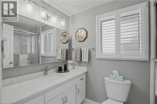 bdrm level family bthrm - 252 Keewatin Avenue, Kitchener, ON - Indoor Photo Showing Bathroom