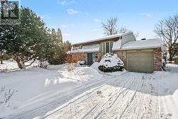 Convenient garage with door access to the backyard - 