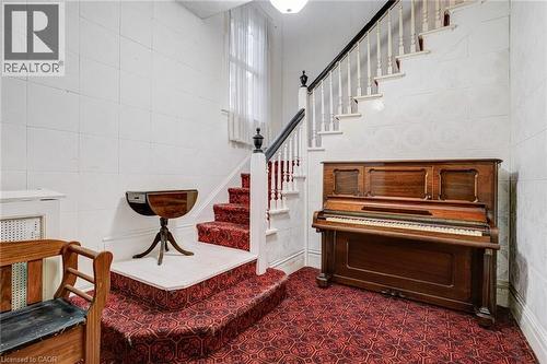 99 Blake Street, Hamilton, ON - Indoor Photo Showing Other Room