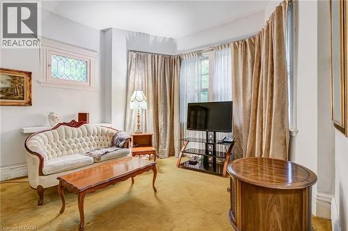 99 Blake Street, Hamilton, ON - Indoor Photo Showing Other Room