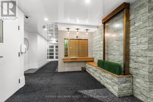 211 - 540 Cambridge Street S, Ottawa, ON - Indoor Photo Showing Other Room