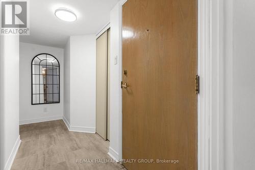 211 - 540 Cambridge Street S, Ottawa, ON - Indoor Photo Showing Other Room