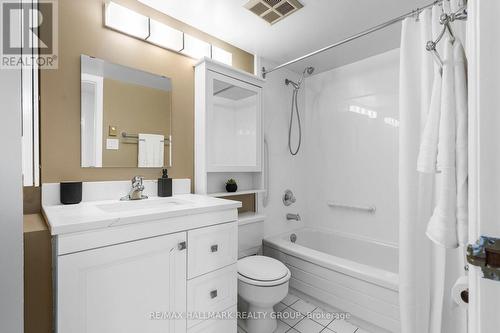 211 - 540 Cambridge Street S, Ottawa, ON - Indoor Photo Showing Bathroom