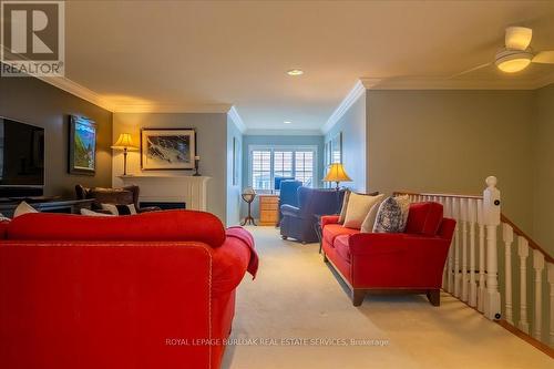 111 St. Lawrence Drive, Mississauga, ON - Indoor