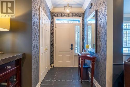 111 St. Lawrence Drive, Mississauga, ON - Indoor