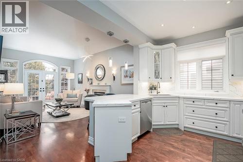 4304 Taywood Drive, Burlington, ON - Indoor Photo Showing Kitchen