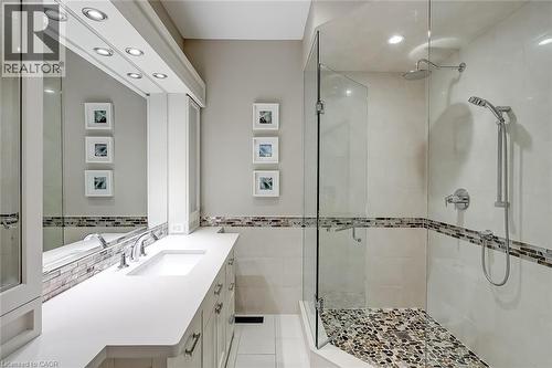 4304 Taywood Drive, Burlington, ON - Indoor Photo Showing Bathroom