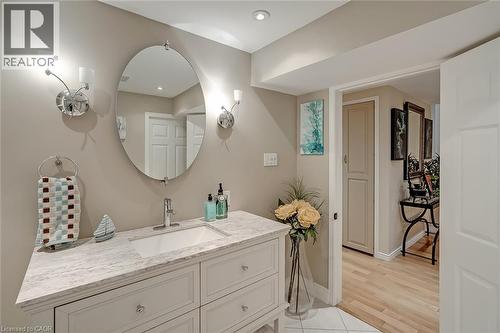 4304 Taywood Drive, Burlington, ON - Indoor Photo Showing Bathroom