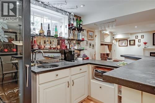 4304 Taywood Drive, Burlington, ON - Indoor Photo Showing Kitchen