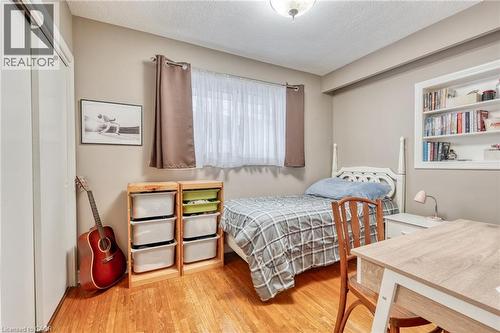 162 Bendamere Avenue, Hamilton, ON - Indoor Photo Showing Bedroom