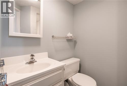 162 Bendamere Avenue, Hamilton, ON - Indoor Photo Showing Bathroom