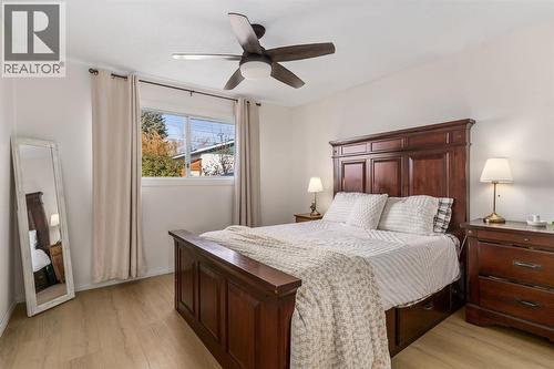 17 Aster Place Se, Airdrie, AB - Indoor Photo Showing Bedroom