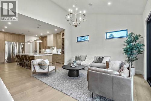 56 Lissington Drive Sw, Calgary, AB - Indoor