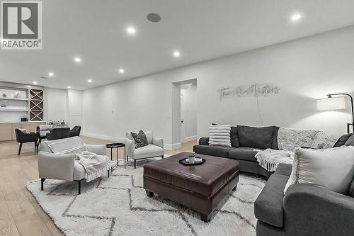 56 Lissington Drive Sw, Calgary, AB - Indoor Photo Showing Living Room