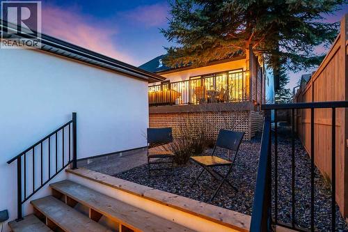 56 Lissington Drive Sw, Calgary, AB - 