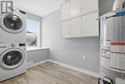 Main Floor laundry, utility room - 