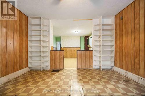 You Get the Vibe. - 337 Craven Road, Toronto, ON - Indoor Photo Showing Other Room