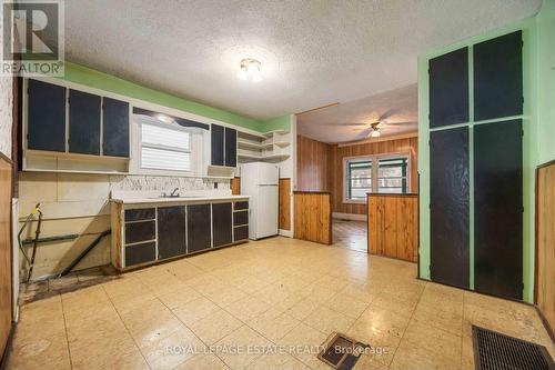 The Possibilities are Wide Open. - 337 Craven Road, Toronto, ON - Indoor