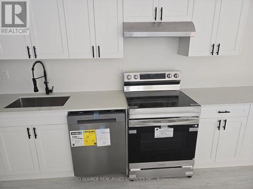 A2 - 51A HAYNES AVENUE , St. Catharines, Ontario L2R 3J8 3