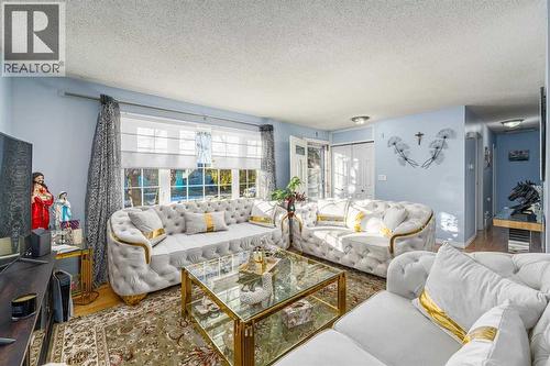 5816 Maddock Drive NE  Calgary, AB T2A 3W6