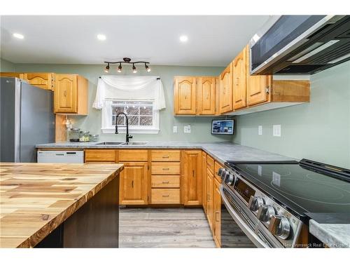 394 Royal Rd, Fredericton, NB 