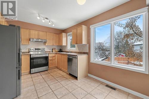 83 Manhattan Crescent, Ottawa, ON - Indoor Photo Showing Kitchen
