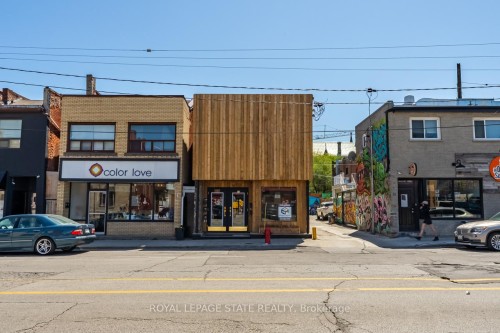 18 Barton Street E, Hamilton, ON - Outdoor