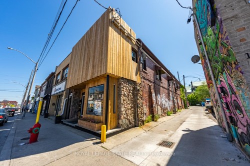 18 Barton Street E, Hamilton, ON - Outdoor